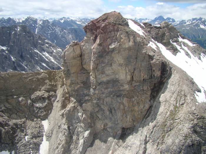 Da fehlt doch was! Der Piz Linard nach dem Felssturz.