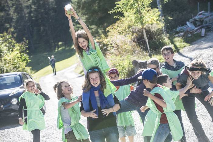 Die Kinder und Jugendlichen in Avrona stehen im Mittelpunkt.