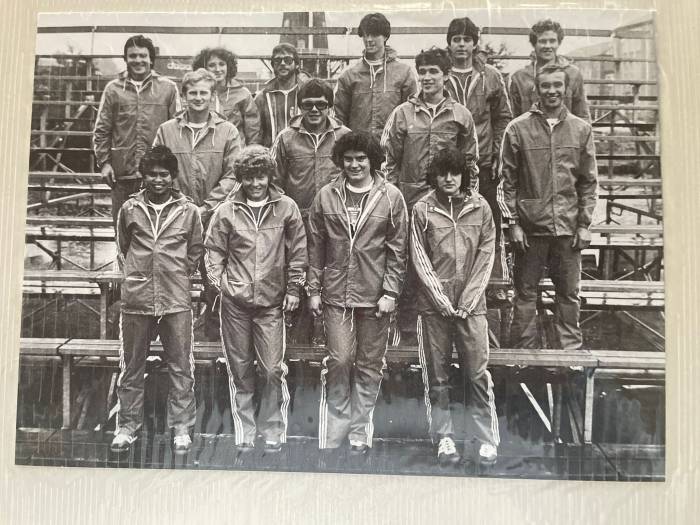 Das Team aus Scuol. Oberste Reihe von links nach rechts:
 Herwig Schmied, Aita Roner, Daniel Bächtiger, Gisep Biert, Otto Biert, Theo Biert. 
Mittlere Reihe (v.l.): Landert Bulan, Robert Hüberli, Constant Sarott, Emil Tall. 
Untere Reihe: Mina Carl, Eveline Dirren, Seraina Parolini, Ursina Margadant
