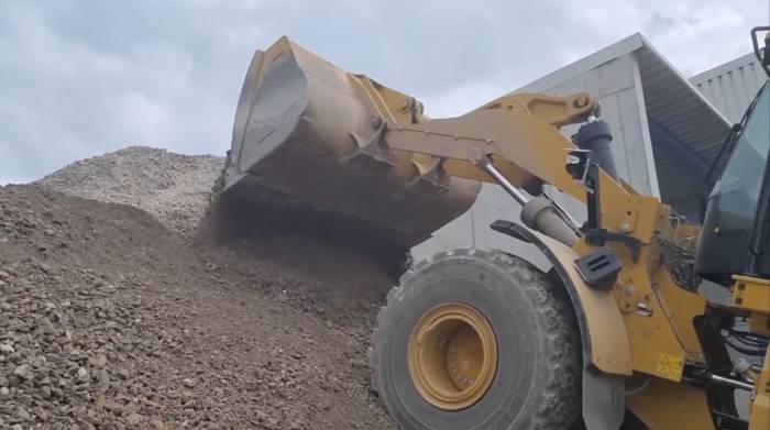 Depeder in Zernez hat sich auf Bauschuttrecycling spezialisiert, als erster im Engadin.