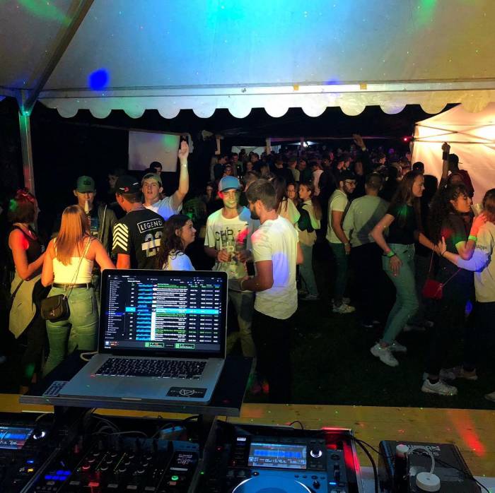Auch mal Party machen muss sein.