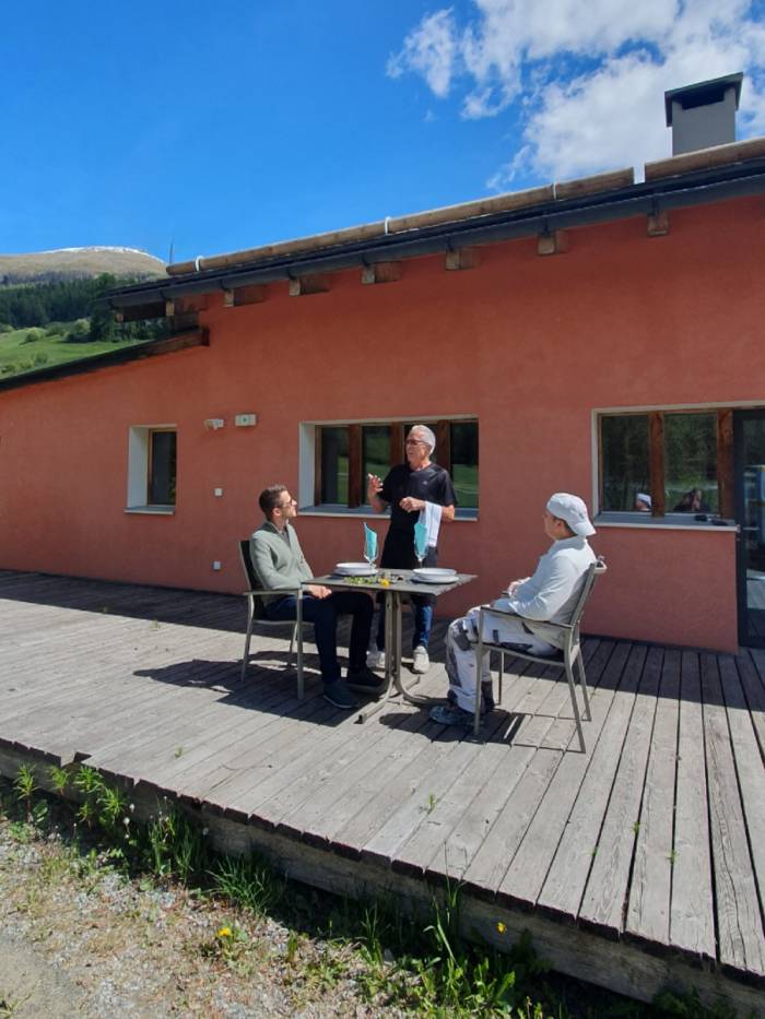Das Bistro Center nordic Val Müstair wartet auch im Sommer mit ausgewählten Angeboten auf. 