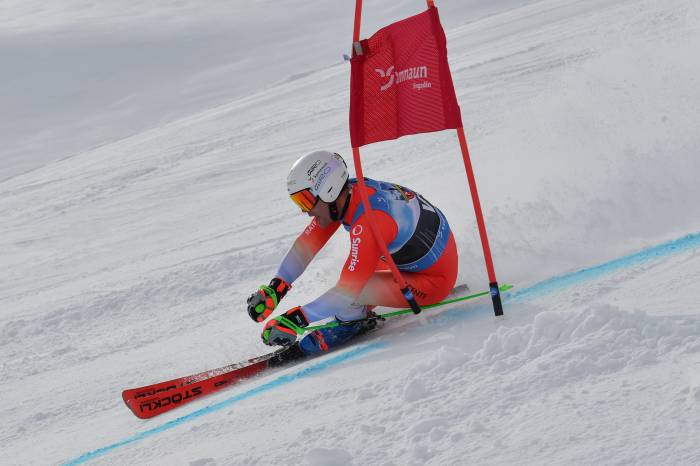 Thomas Tumler als Vorfahrer beim Silvretta Schüler-Cup 2026 in Samnaun