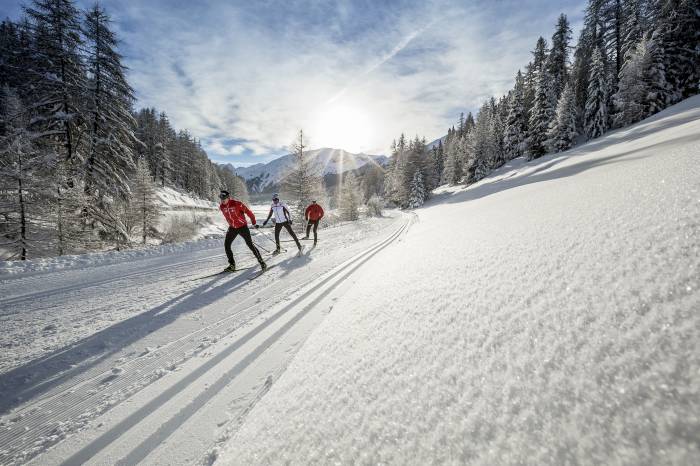 Über 30 Kilometer Loipen können die Langlauffreundinnen und -freunde unter ihre schmalen Latten nehmen.