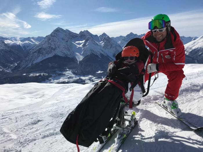 Der Skilehrer freut sich genauso wie der Dualski-Pilot.
