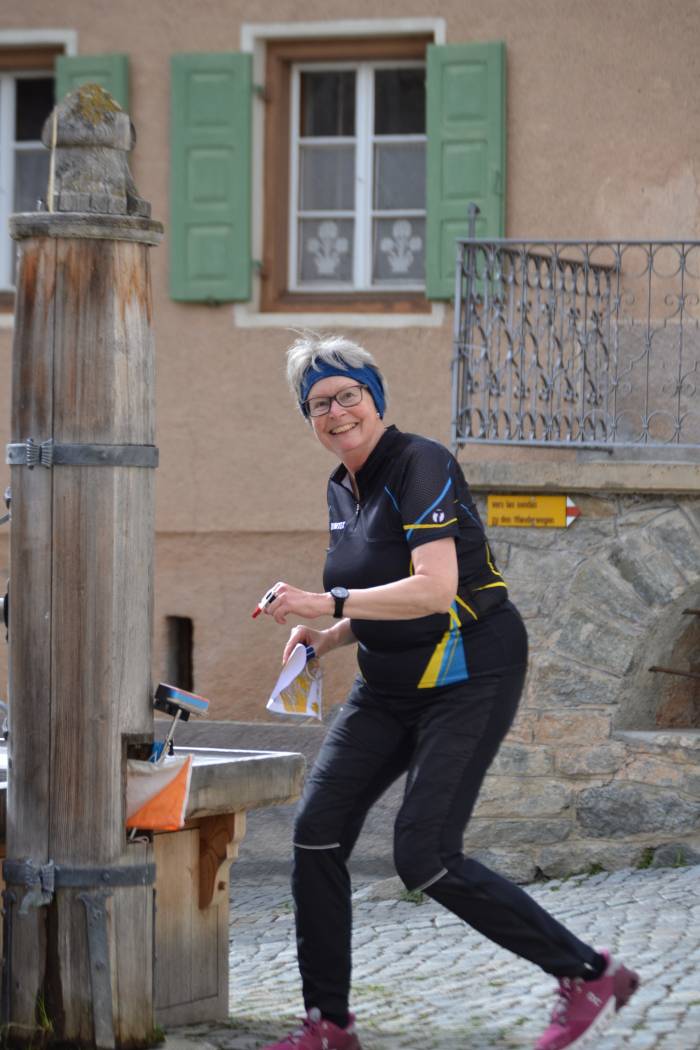 Marianna Sempert ist Spezialistin für Texte, Übersetzungen und auch für Orientierungslauf.