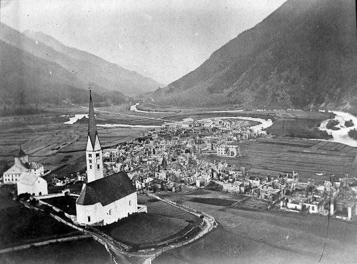 Zernez nach dem verheerenden Brand.