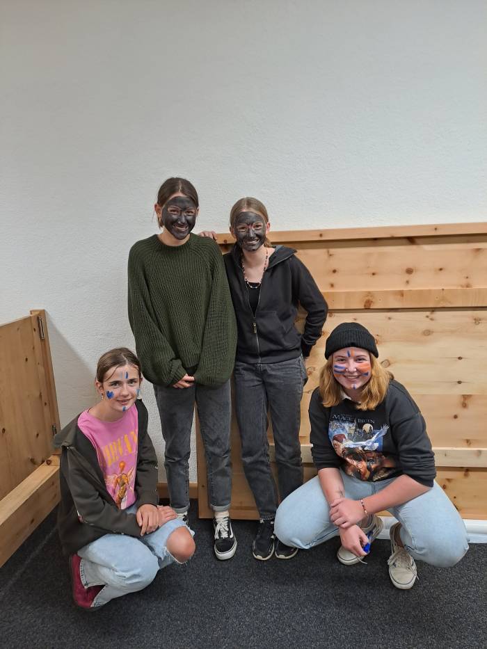 Vorbereitungen zur Halloween-Party.