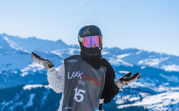 Bianca Gisler aus Scuol ist professionelle Freestyle-Snowboarderin.
