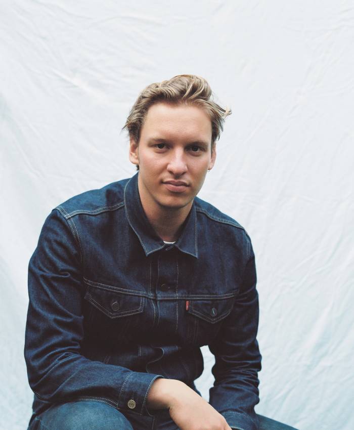 George Ezra wird beim Top of the Mountain Spring Concert auf der Idalp auftreten.
