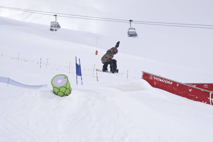 Beim VOLCOM SHRED RACE stehen Spass und lockerer Wettbewerb im Vordergrund. 