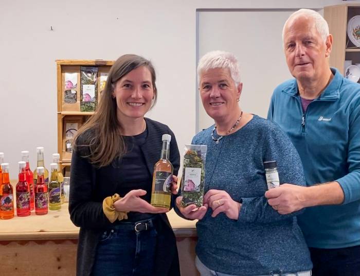Madeleine Papst (links) freut sich darauf, den Betrieb Stalletta von Silvia und Ewald Vonlanthen zu übernehmen.