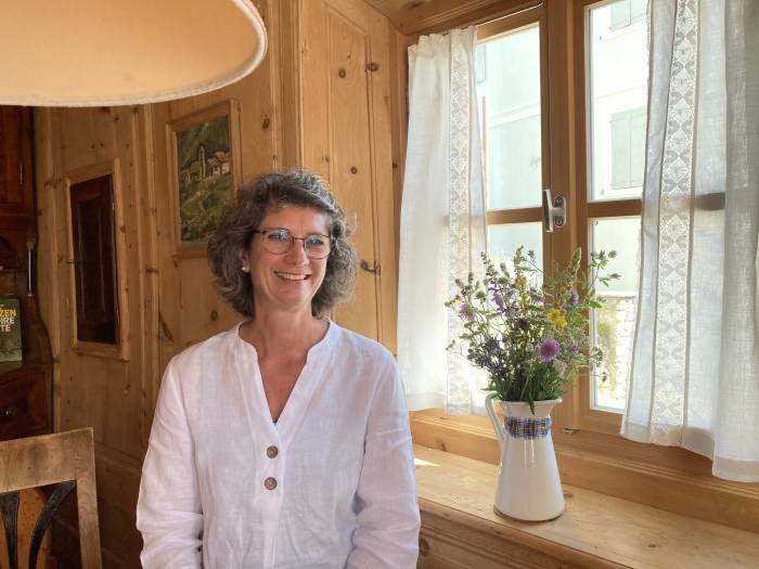 Gabriela Brun freut sich über ihre neuen Praxisräume in Sent.